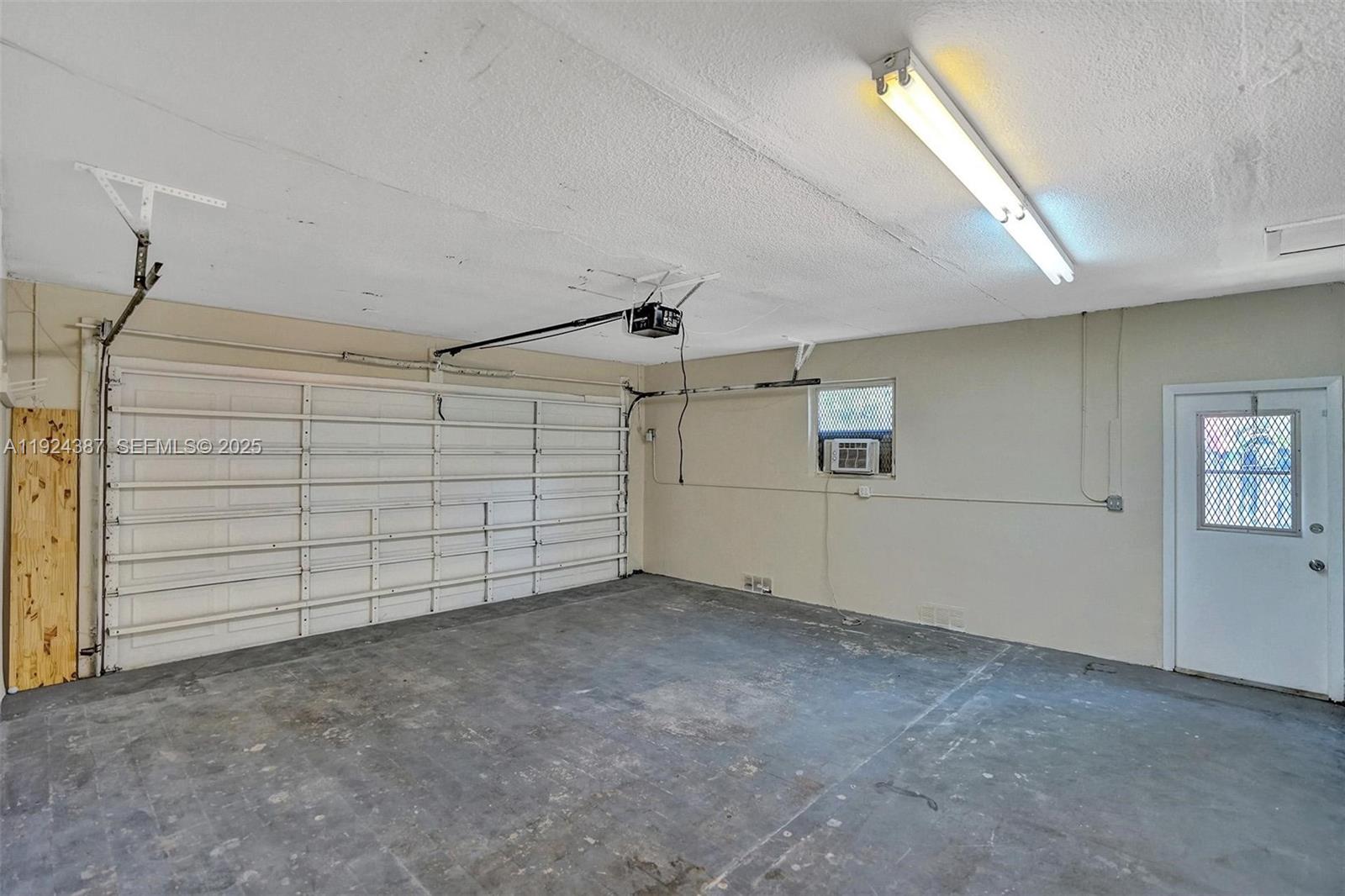 GREEN ACRES - Residential