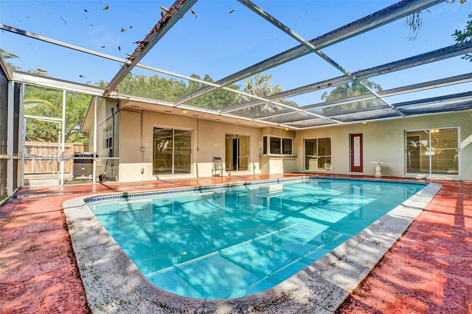 GREEN ACRES - Residential