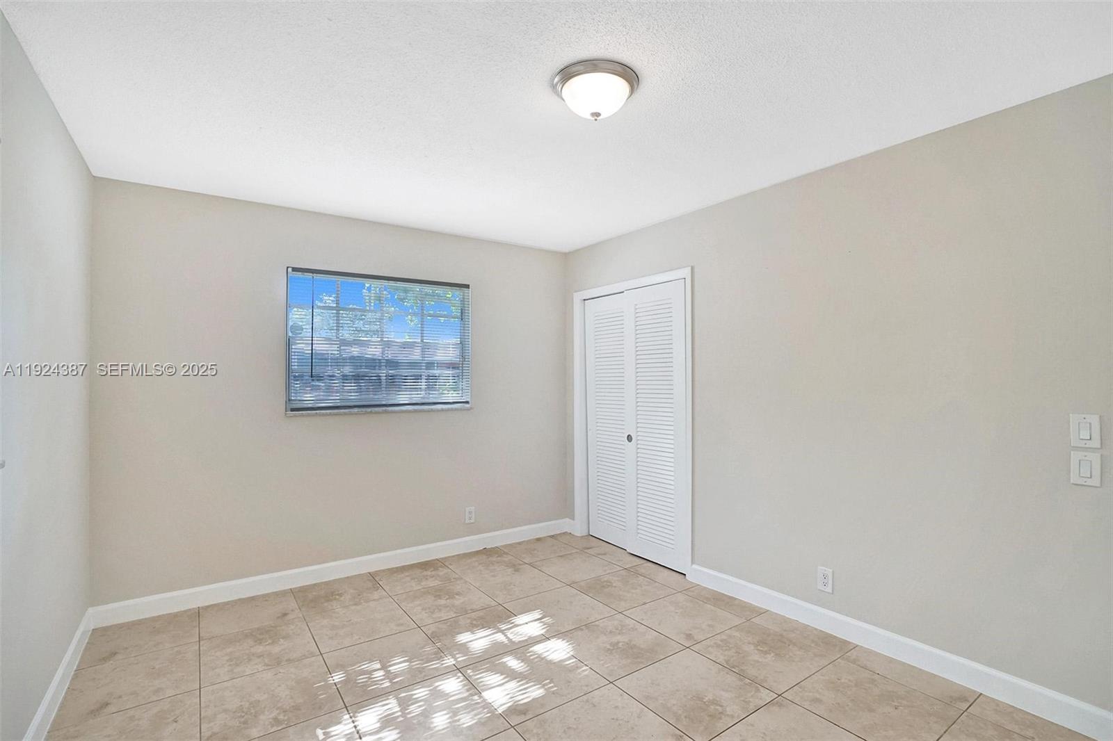 GREEN ACRES - Residential