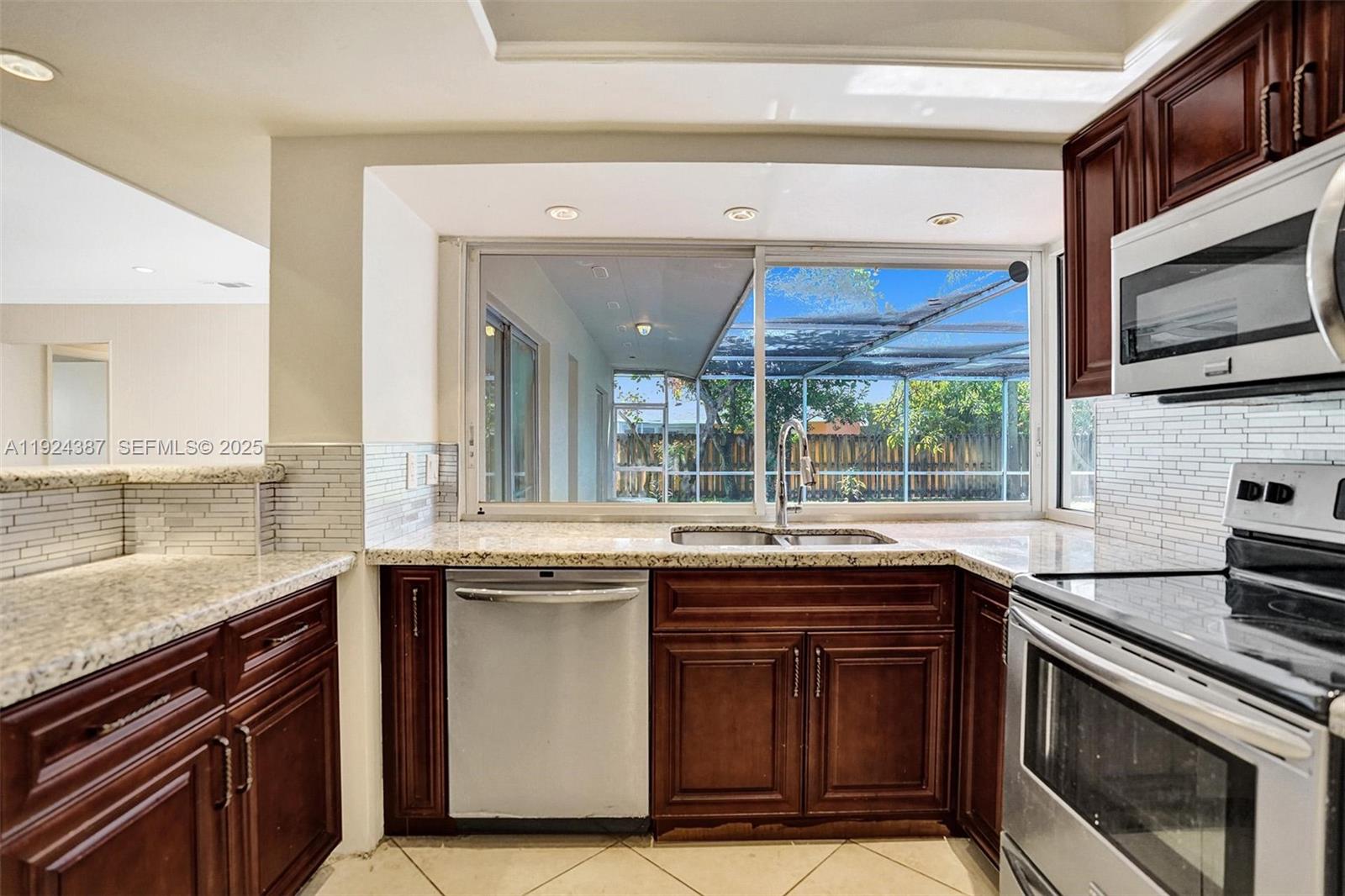 GREEN ACRES - Residential