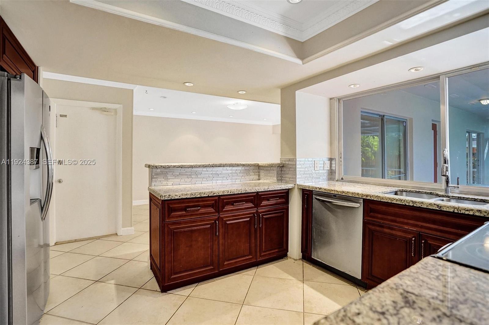 GREEN ACRES - Residential