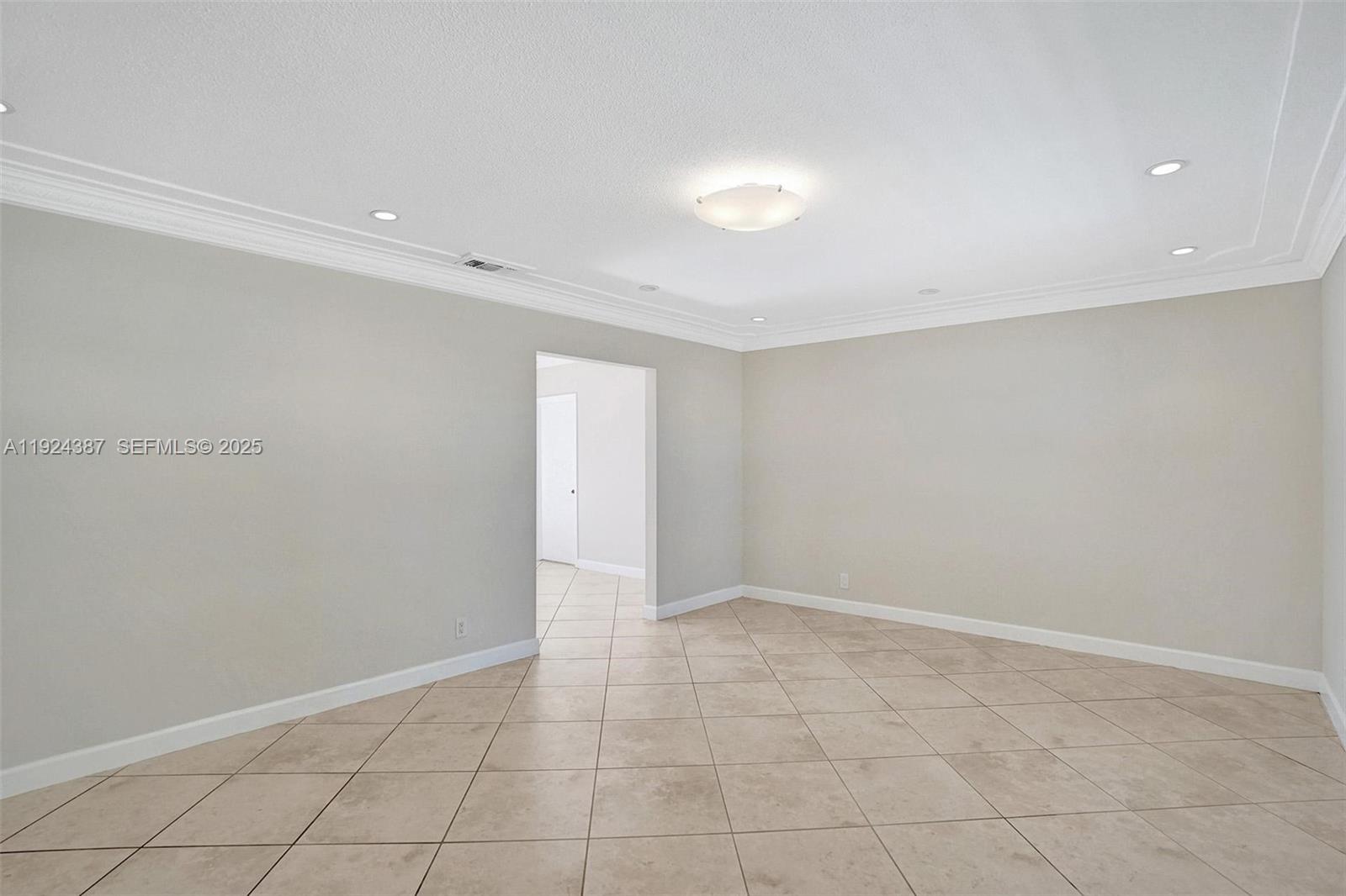 GREEN ACRES - Residential