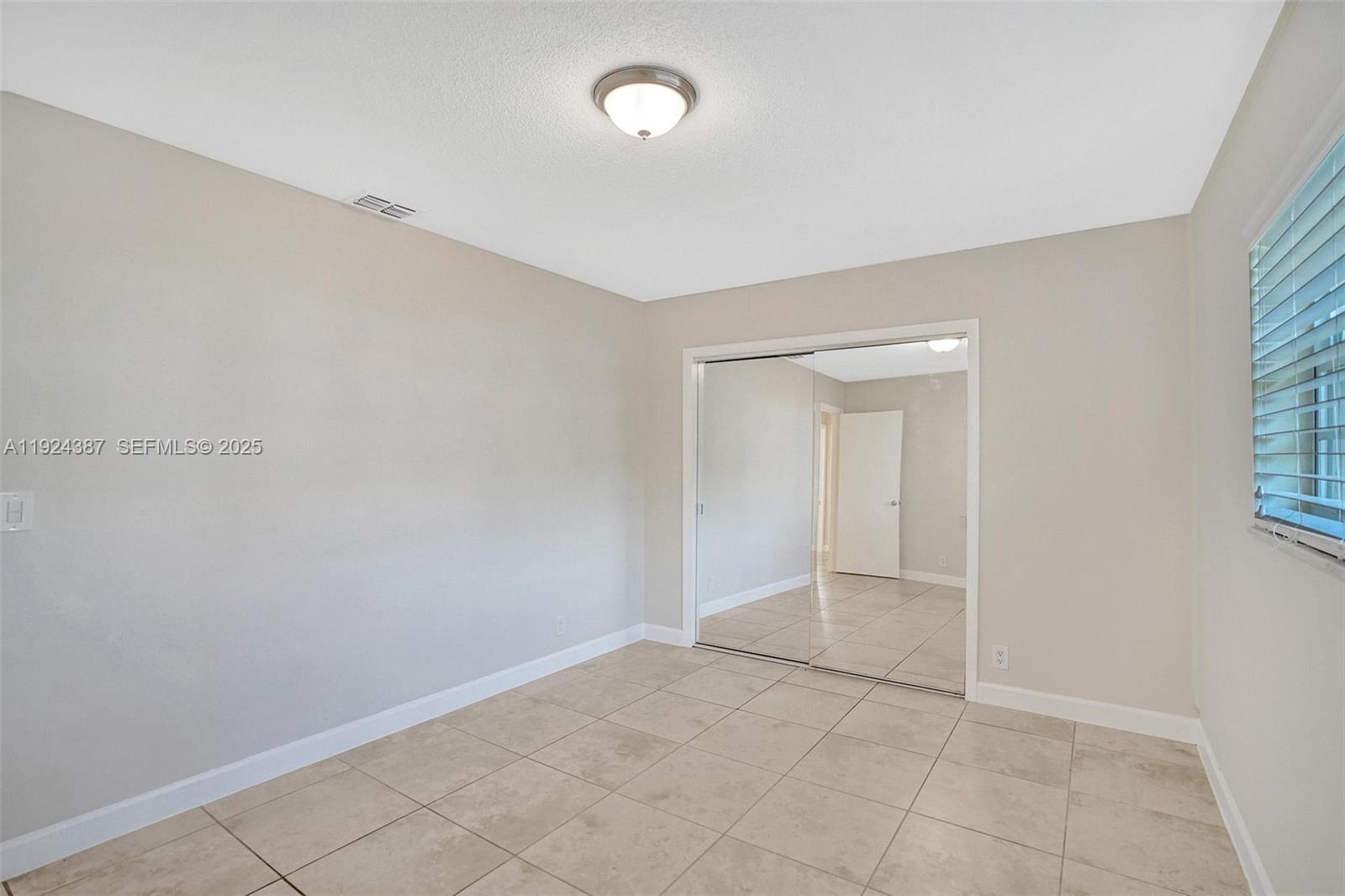 GREEN ACRES - Residential