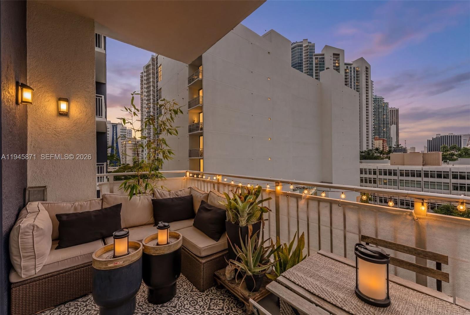 UPTOWN LOFTS CONDO - Residential