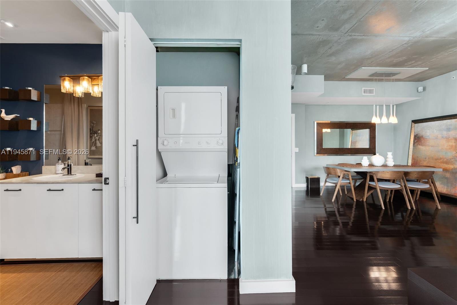 UPTOWN LOFTS CONDO - Residential