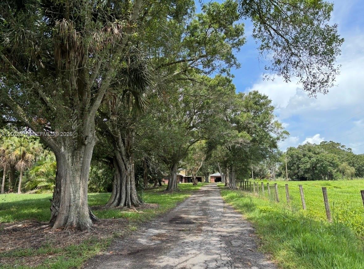 375 & 311 County Road 720