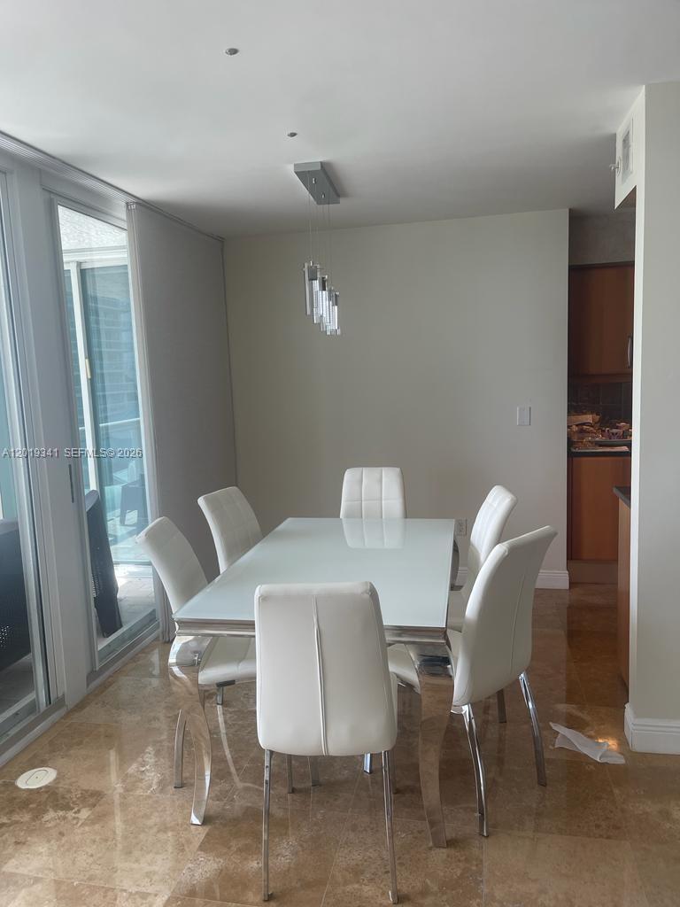 16500 Collins Ave 652
