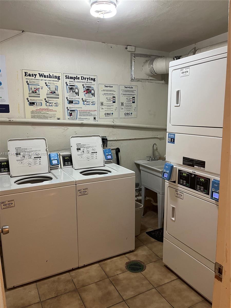 HARDING HALL CONDOMINIUM - Residential Lease