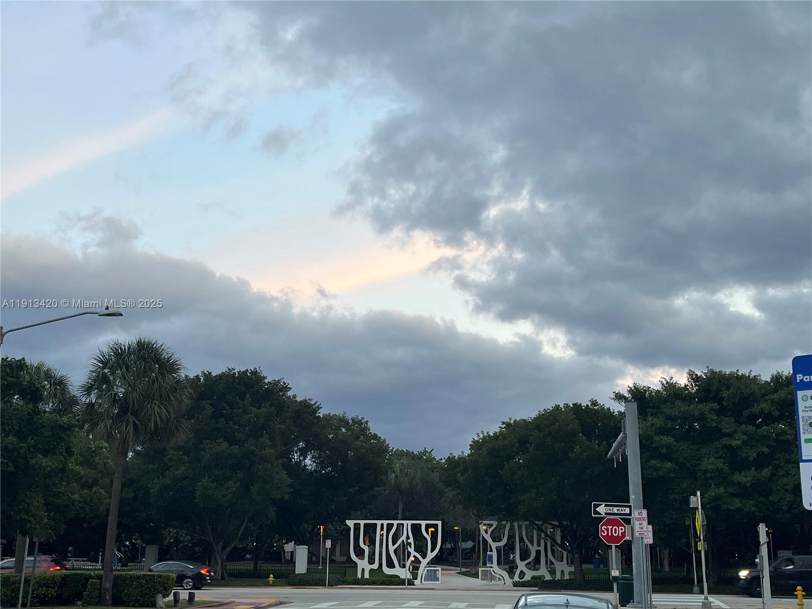 HARDING HALL CONDOMINIUM - Residential Lease