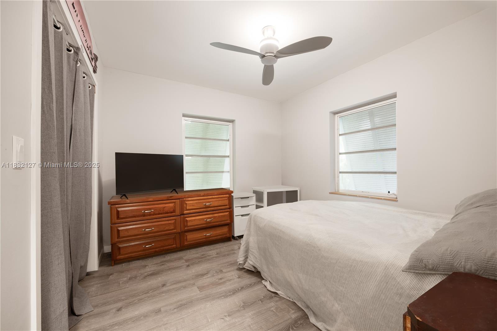 GROVES EXTENSION - Residential