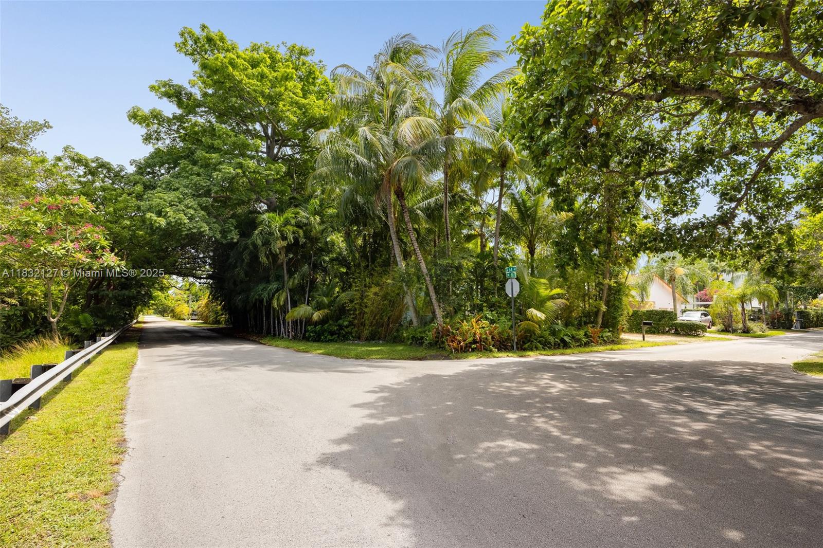 GROVES EXTENSION - Residential