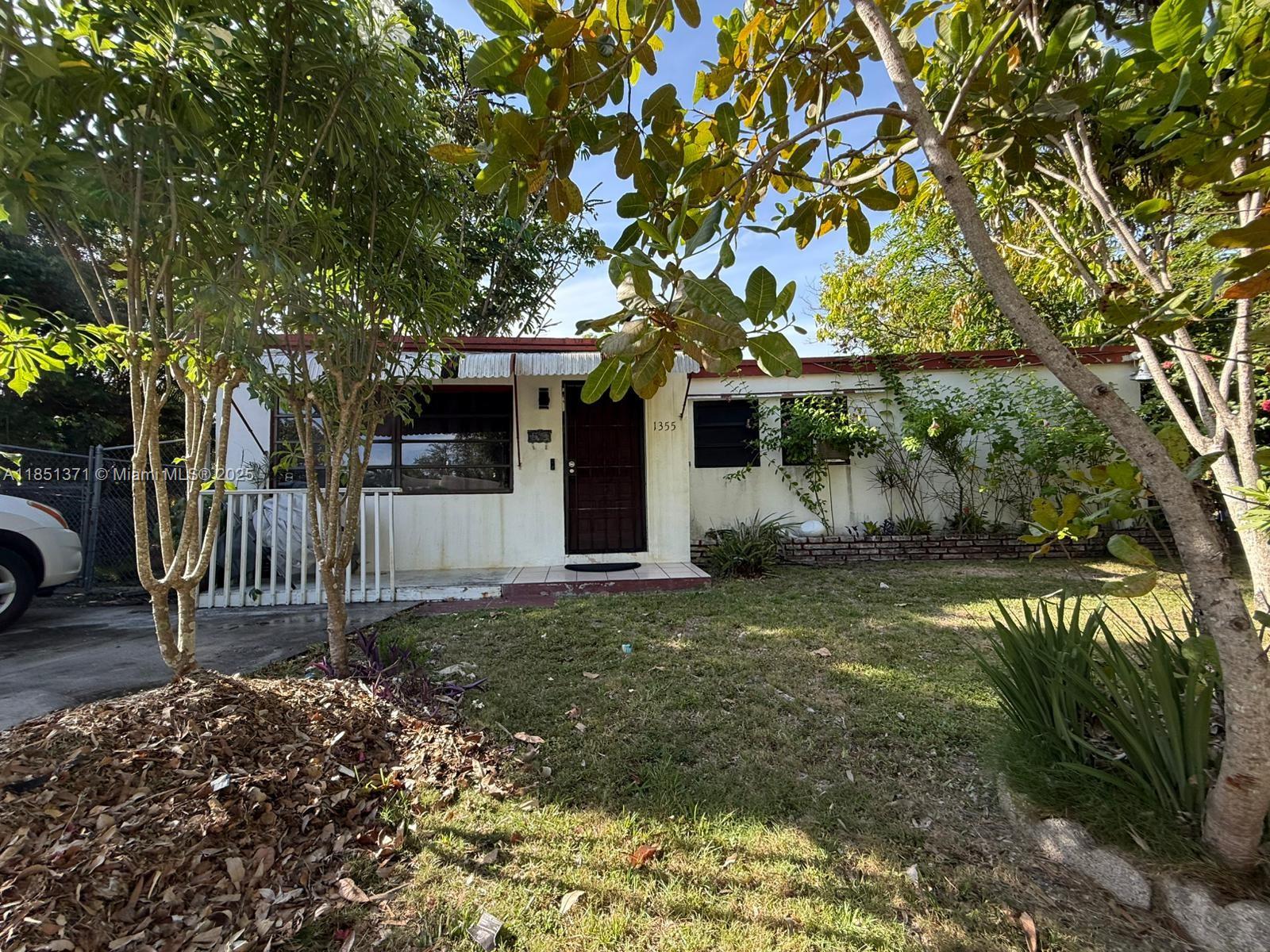 Here's your chance to own a single-family, concrete-block home on a huge 10,500-square-foot lot.This 3 bedroom, 1 bathroom home has a new central AC and heat system and fresh interior paint throughout. The house features all tile flooring and a paved driveway, and there is no HOA. With strong comparable properties in the area, this is a fantastic opportunity for an investor or a buyer looking to add value.