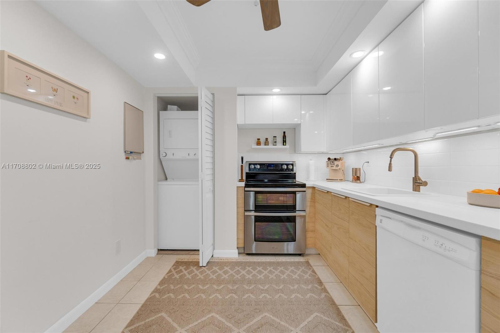 BAY COUNTRY CLUB CONDO - Residential