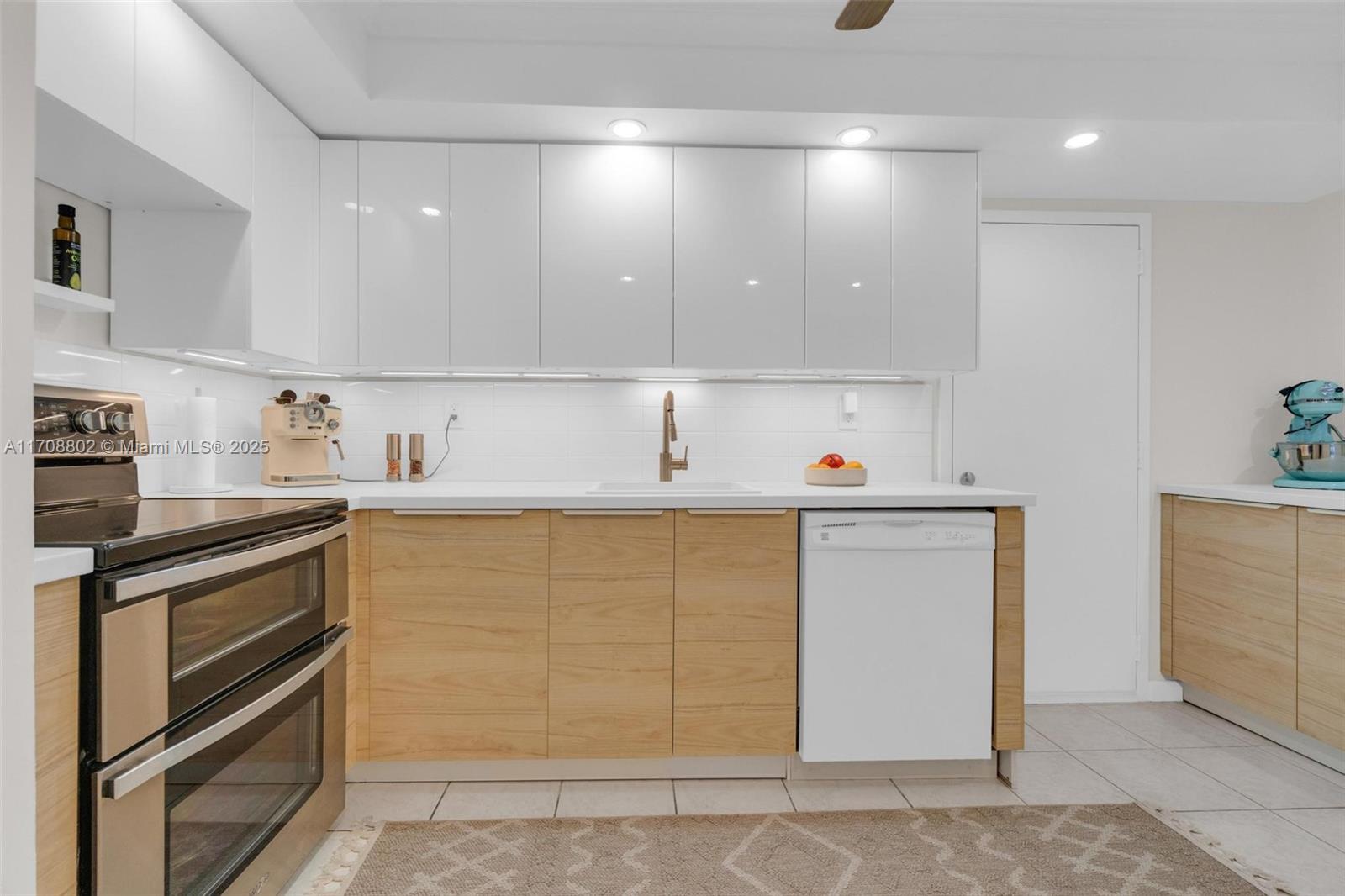 BAY COUNTRY CLUB CONDO - Residential