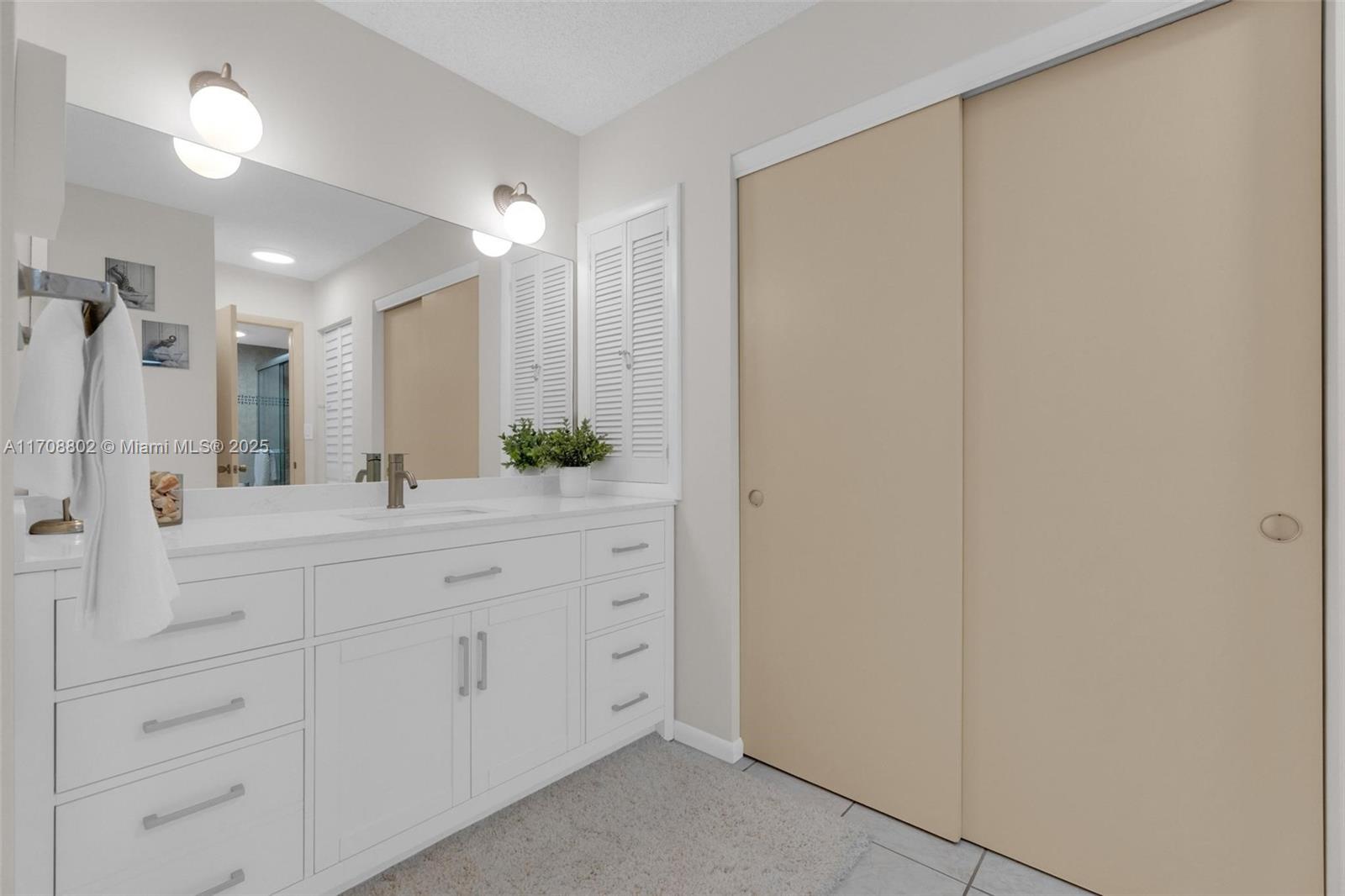 BAY COUNTRY CLUB CONDO - Residential