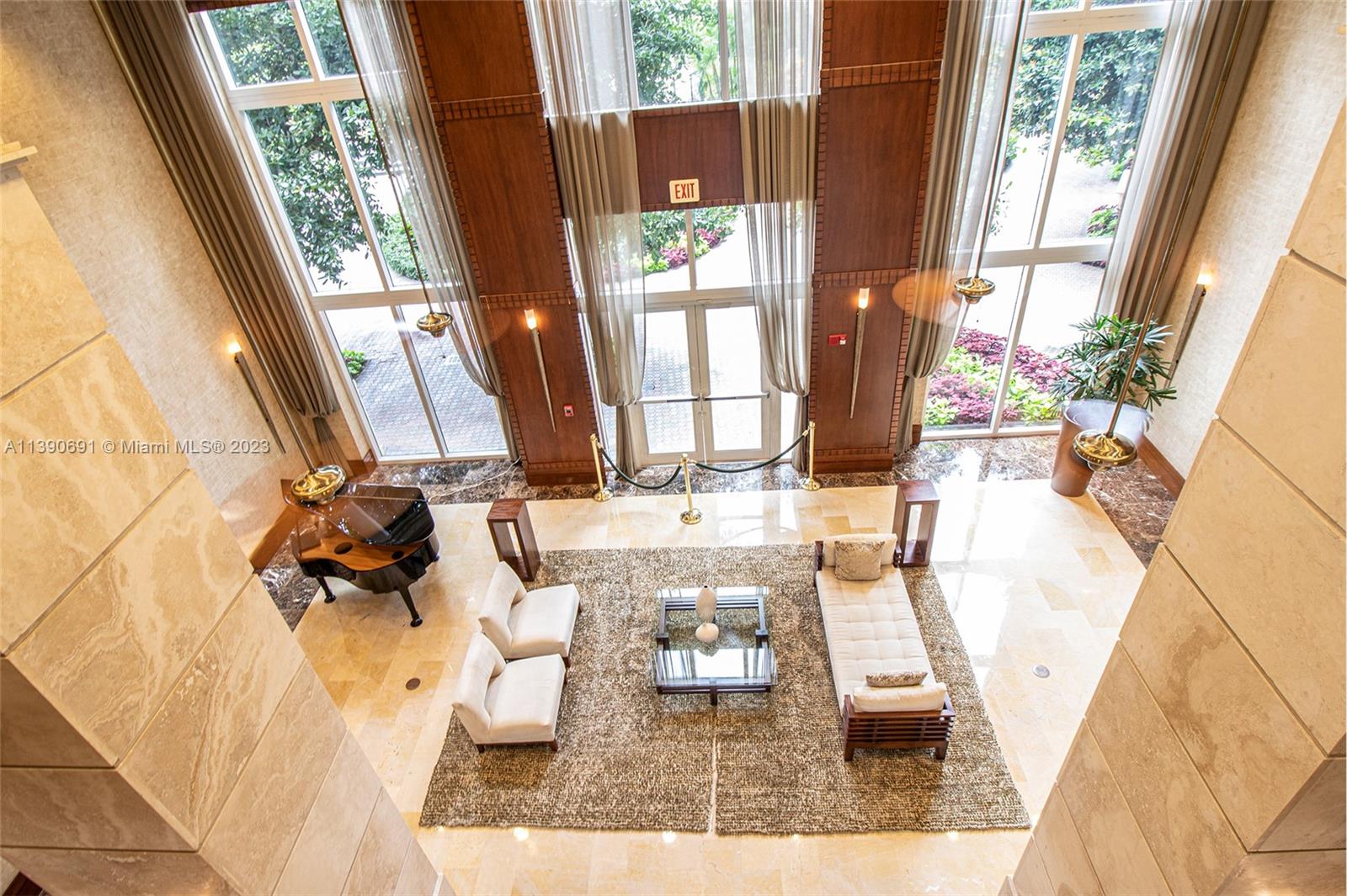 TURNBERRY ON THE GREEN - Residential Lease