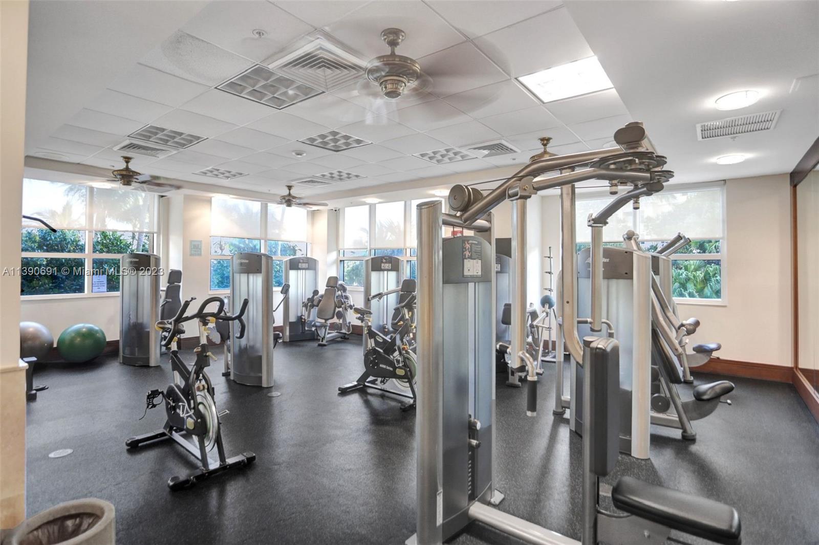 TURNBERRY ON THE GREEN - Residential Lease