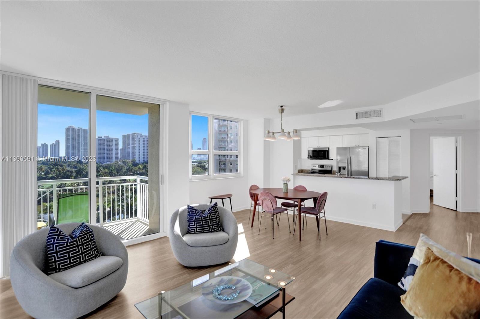 TURNBERRY ON THE GREEN - Residential Lease