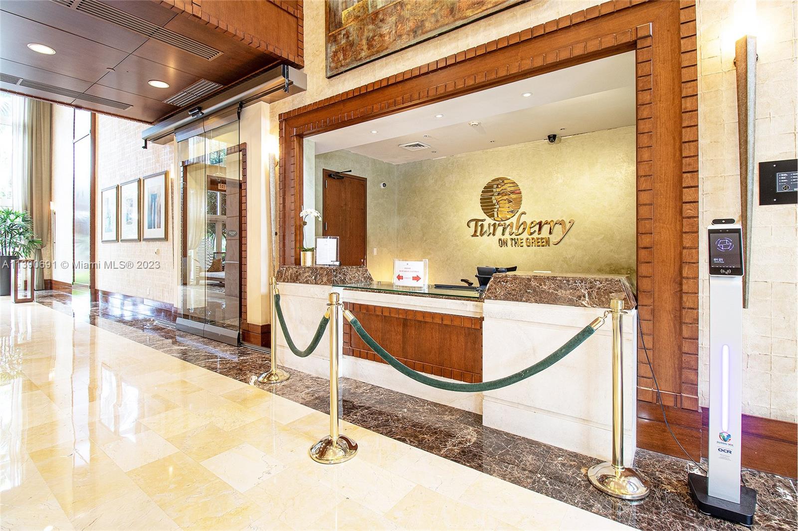 TURNBERRY ON THE GREEN - Residential Lease
