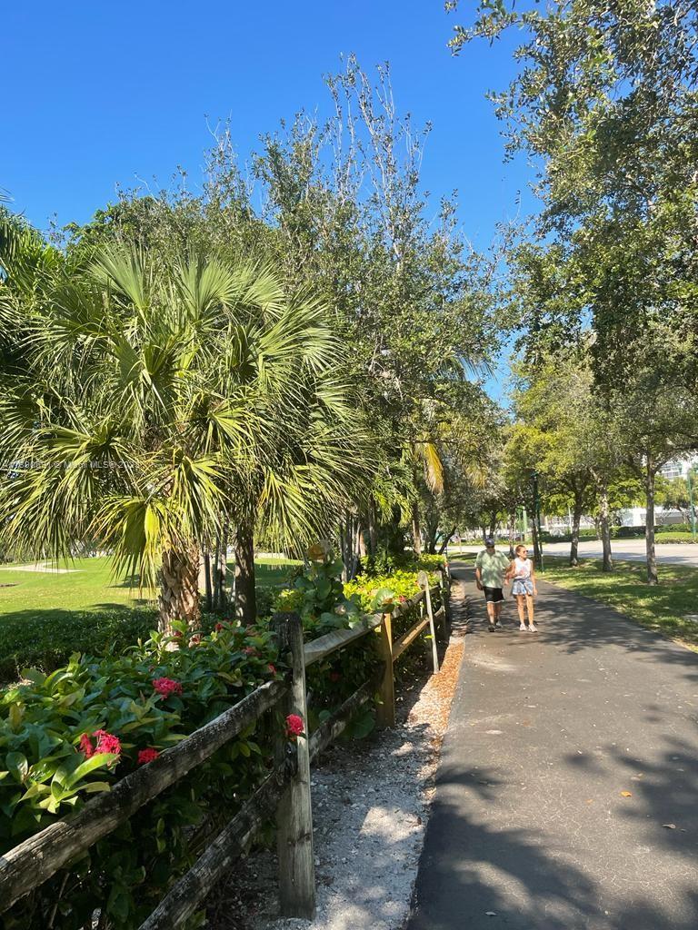 TURNBERRY ON THE GREEN - Residential Lease