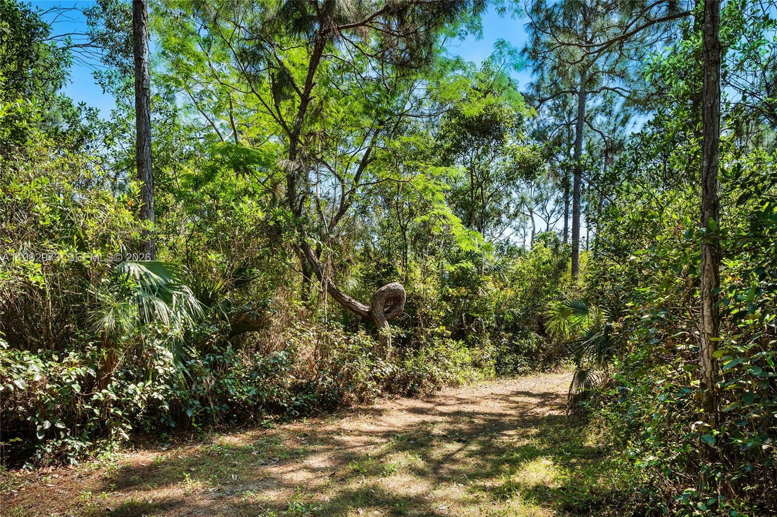 BREEZY OAKS - Residential