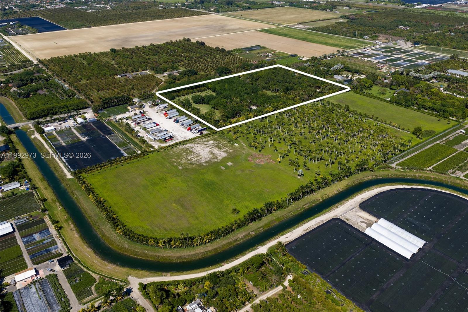 BREEZY OAKS - Residential