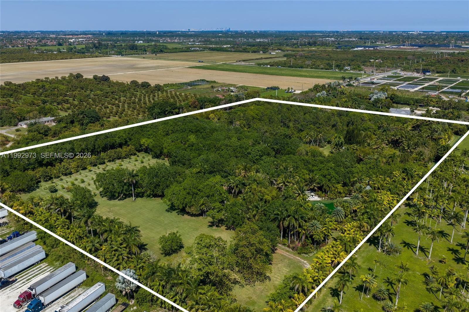 BREEZY OAKS - Residential