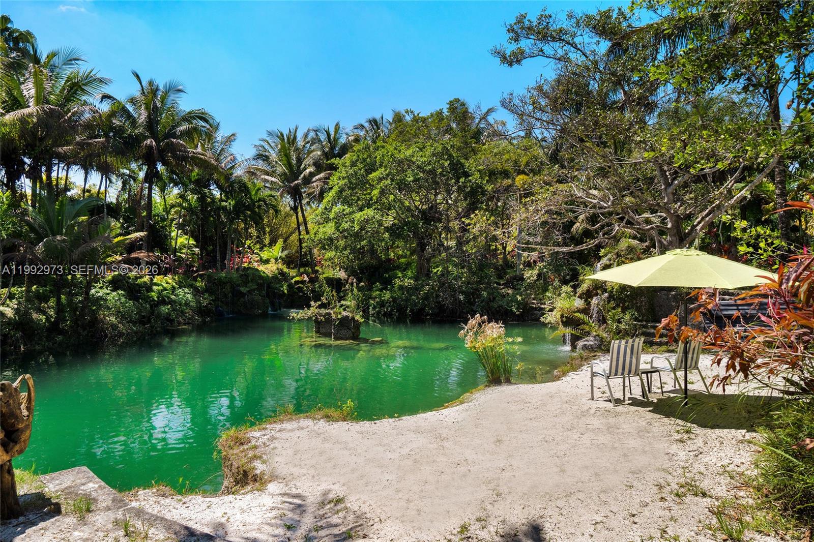 BREEZY OAKS - Residential