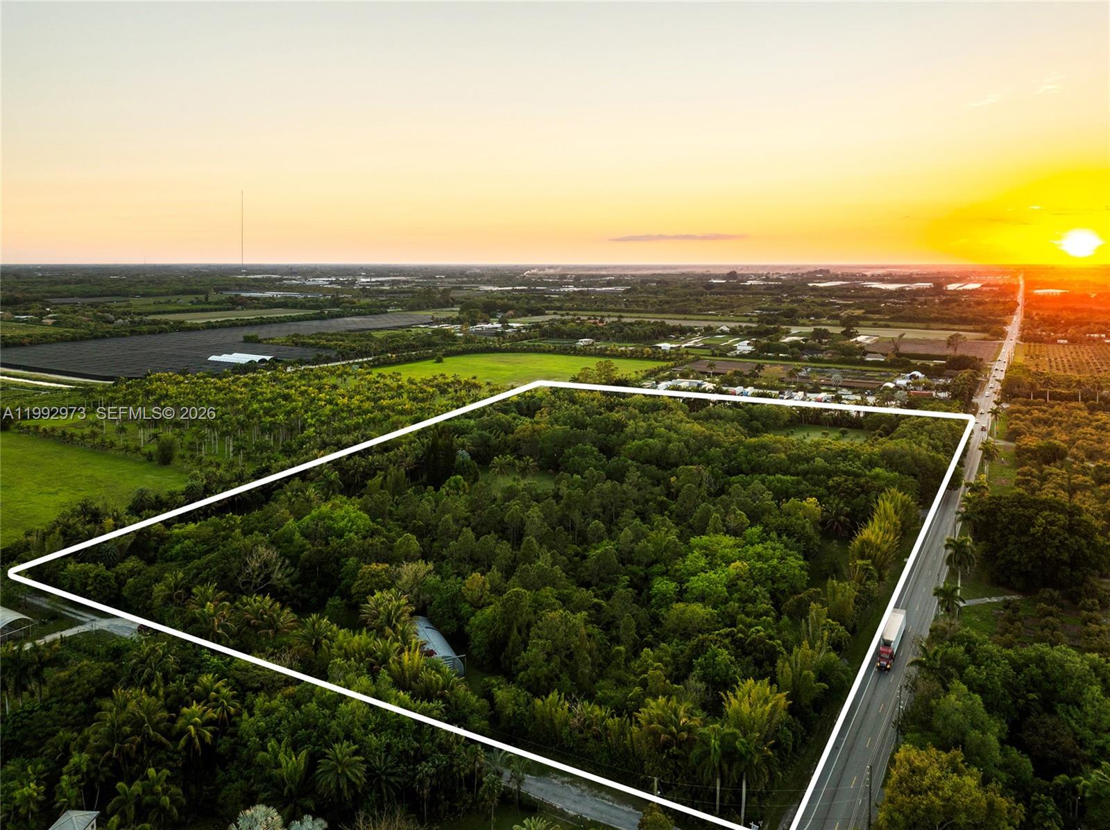 BREEZY OAKS - Residential