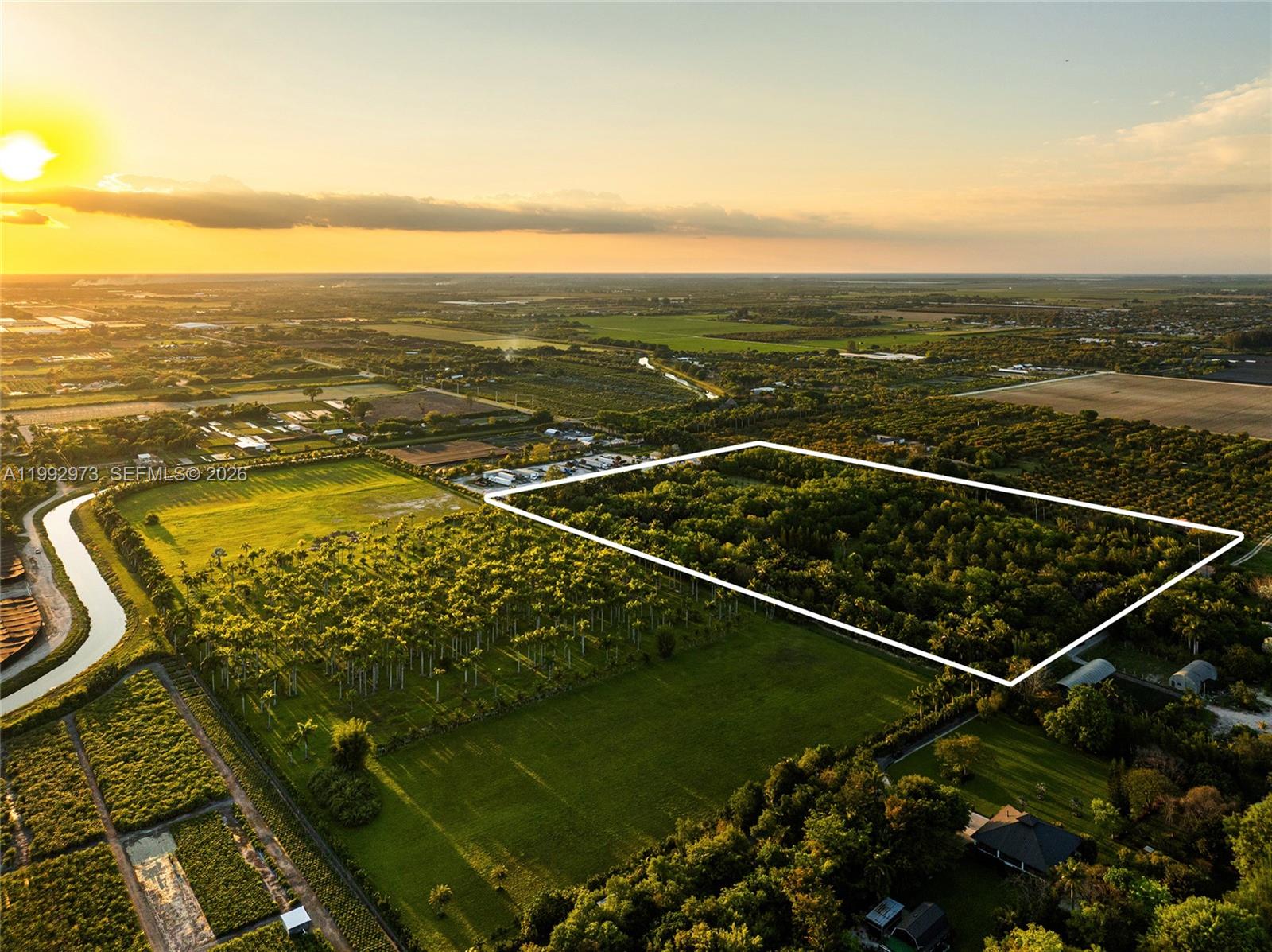BREEZY OAKS - Residential
