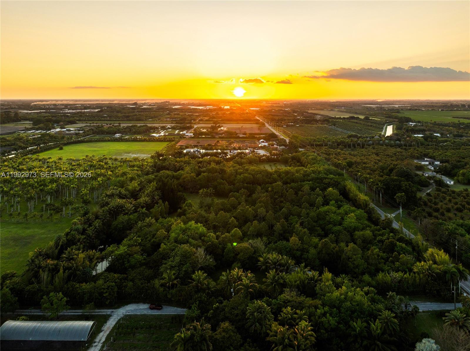 BREEZY OAKS - Residential