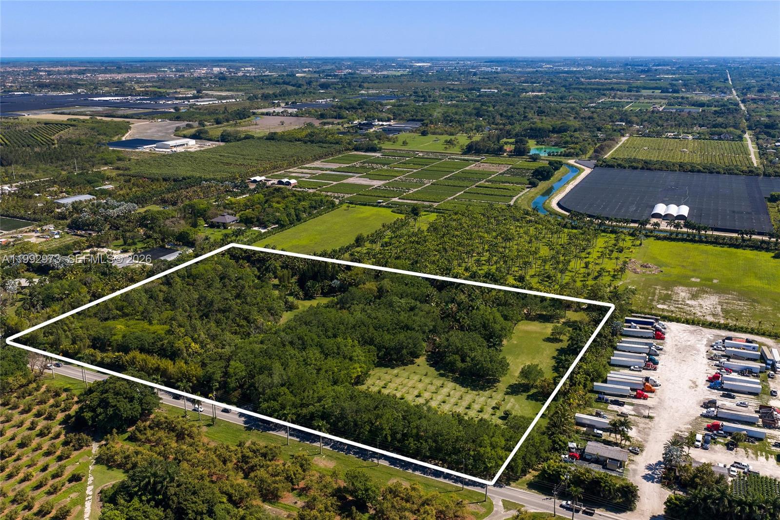 BREEZY OAKS - Residential