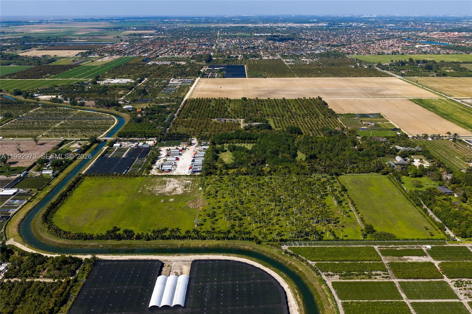 BREEZY OAKS - Residential