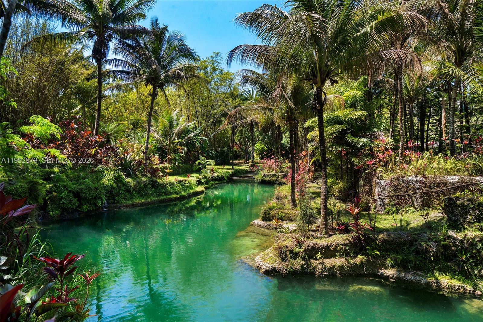 BREEZY OAKS - Residential