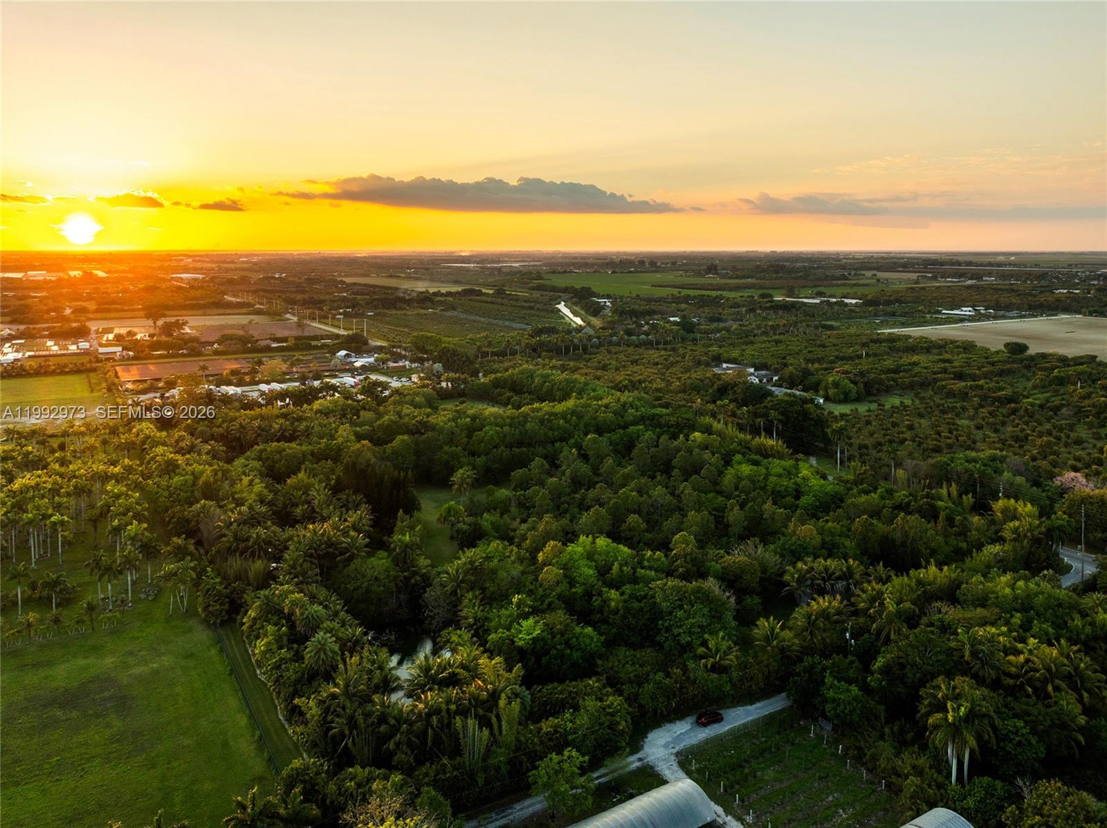 BREEZY OAKS - Residential