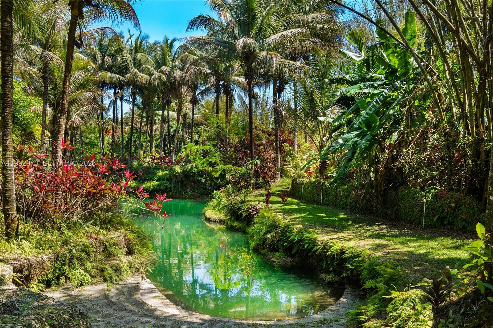 BREEZY OAKS - Residential