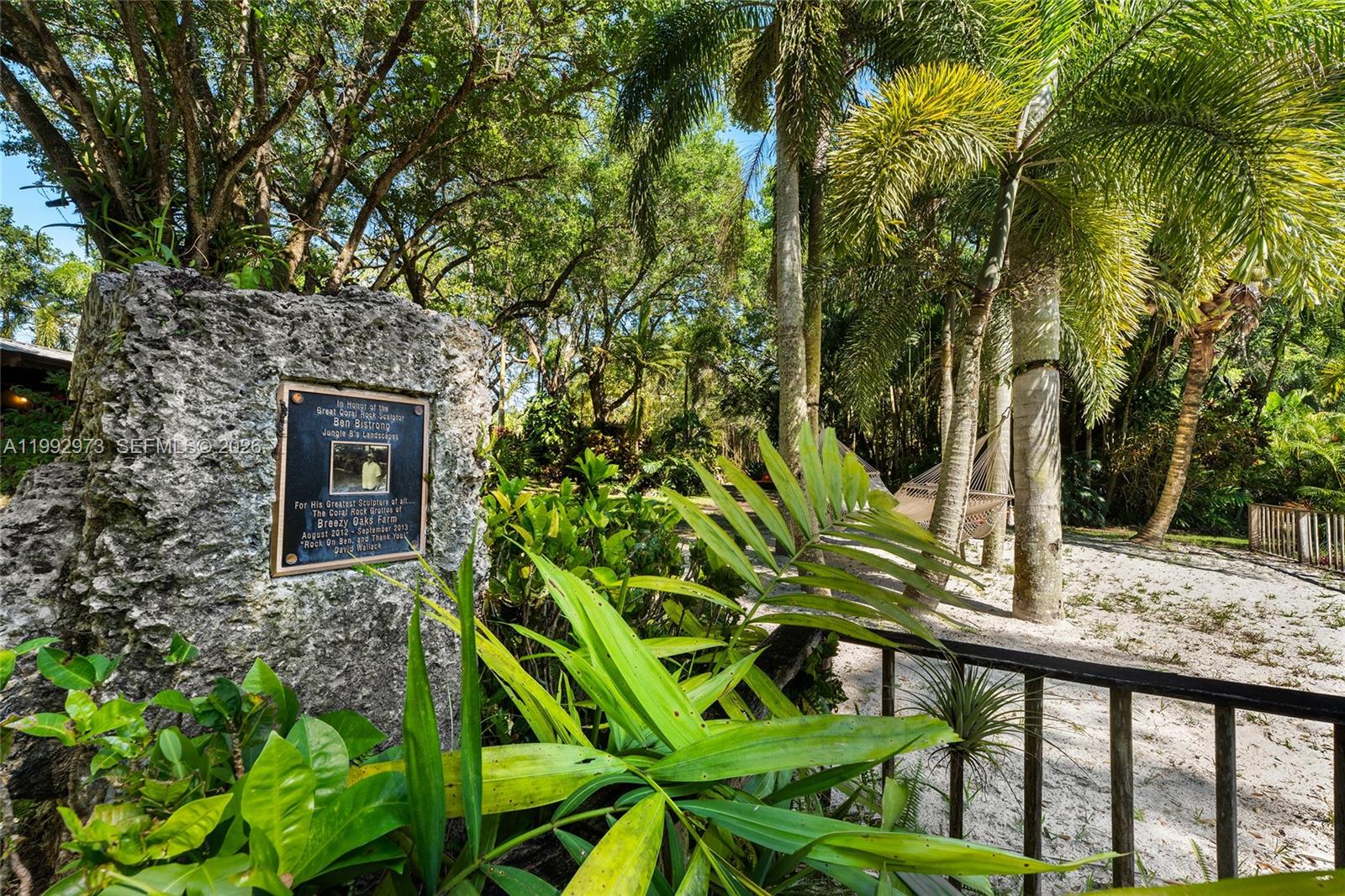 BREEZY OAKS - Residential