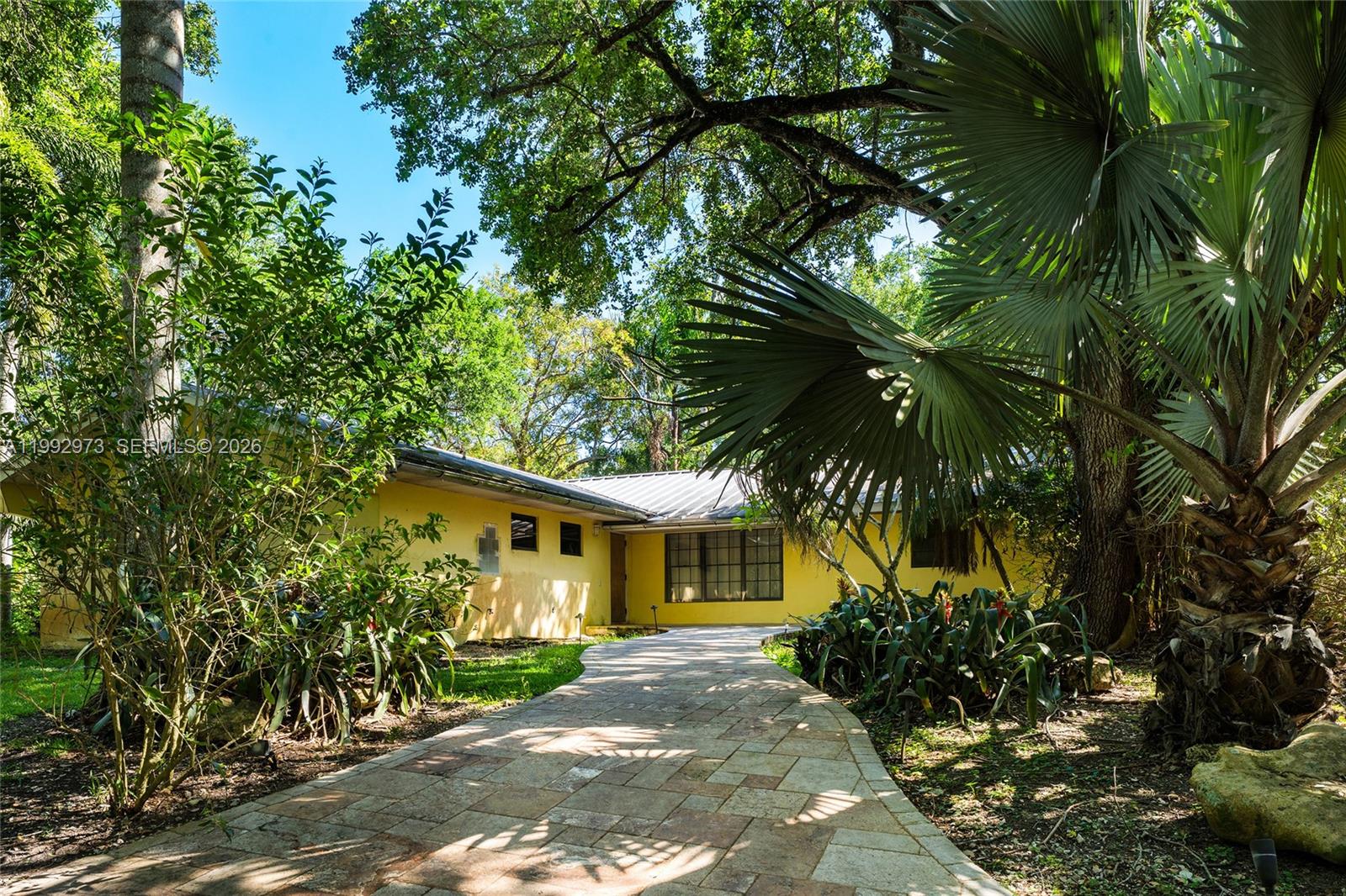 BREEZY OAKS - Residential