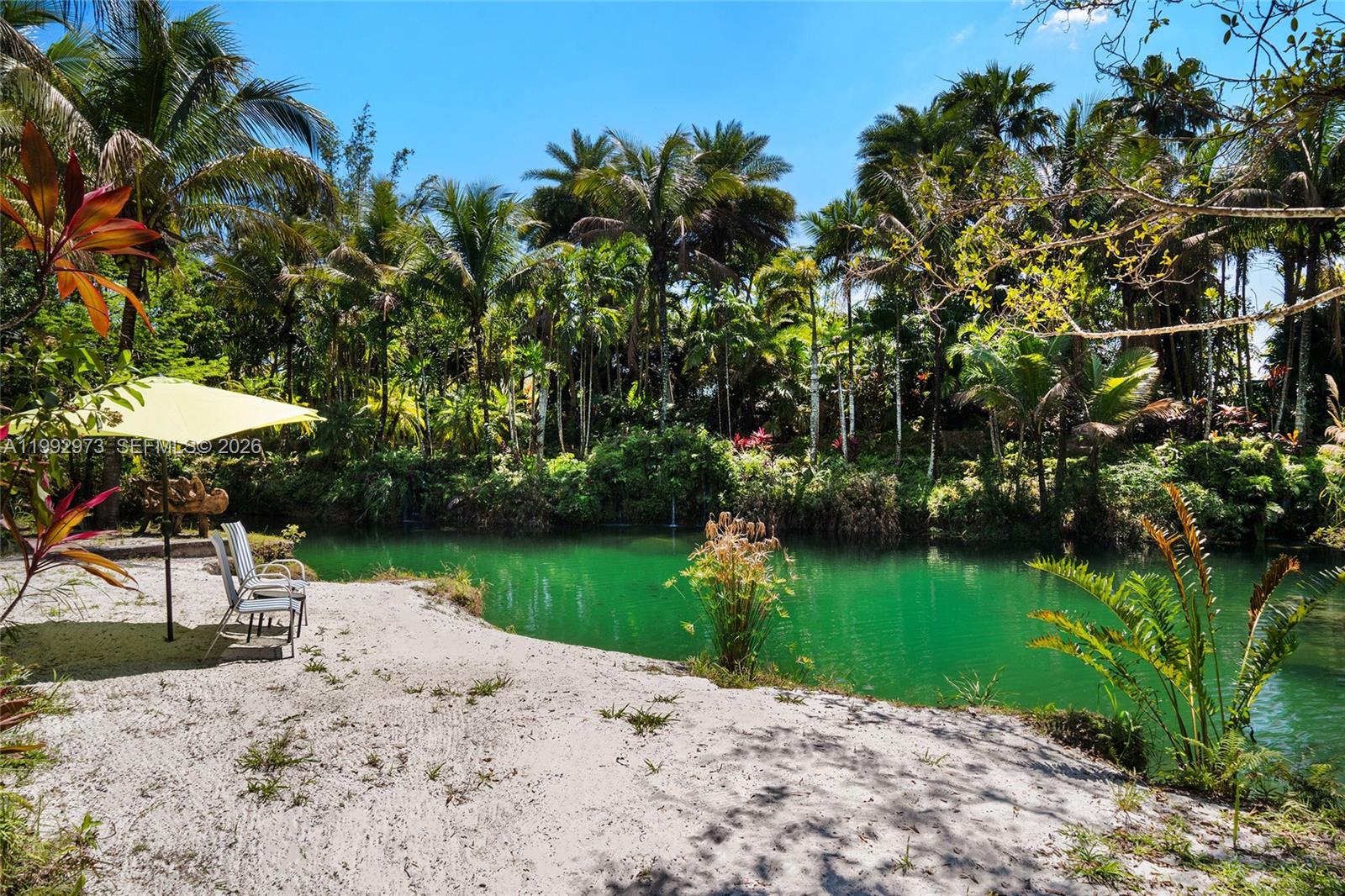 BREEZY OAKS - Residential