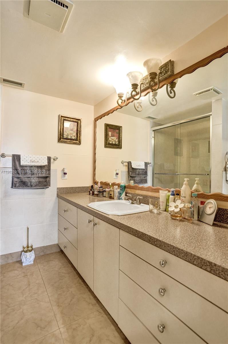 CORAL GATE IV CONDO - Residential