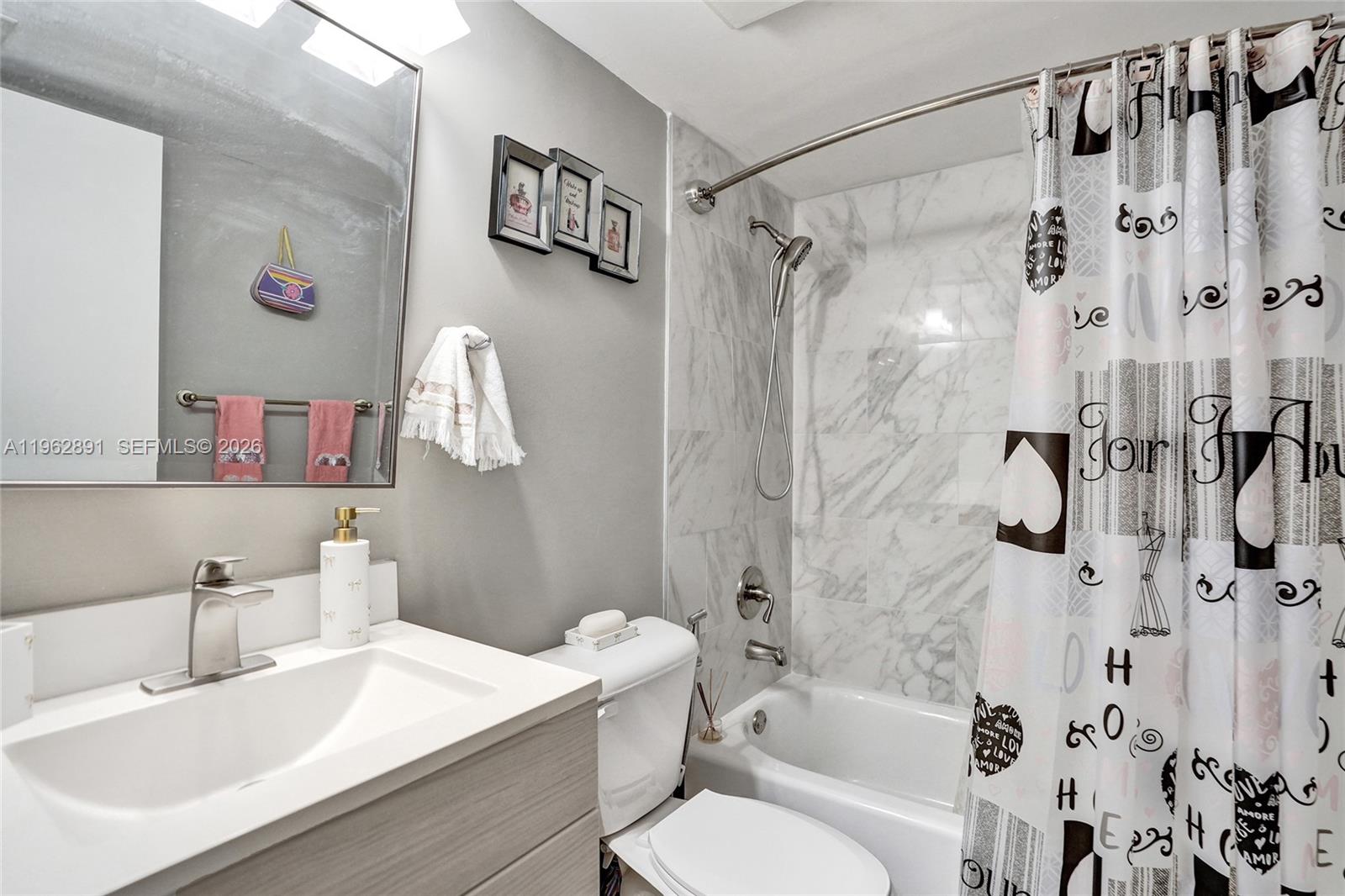 CORAL GATE IV CONDO - Residential