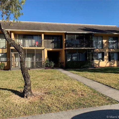 Photo of 5855 Washington St #90, Hollywood, FL 33023 (MLS # A12101688)