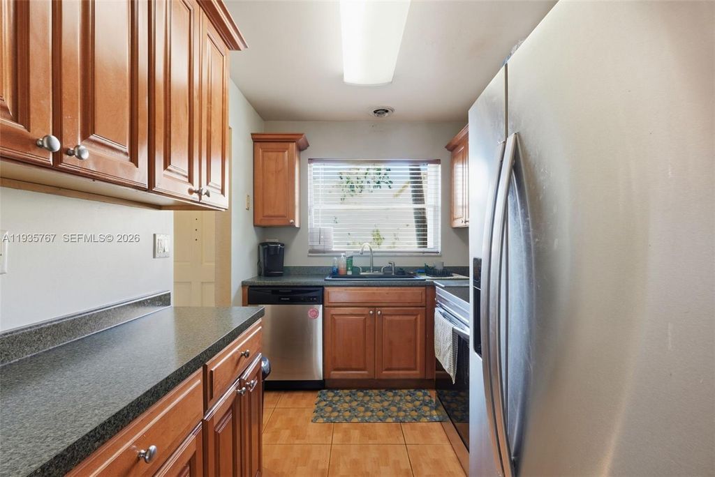 Photo of 450 SE 7th St #242, Dania Beach, FL 33004 (MLS # A11935767)