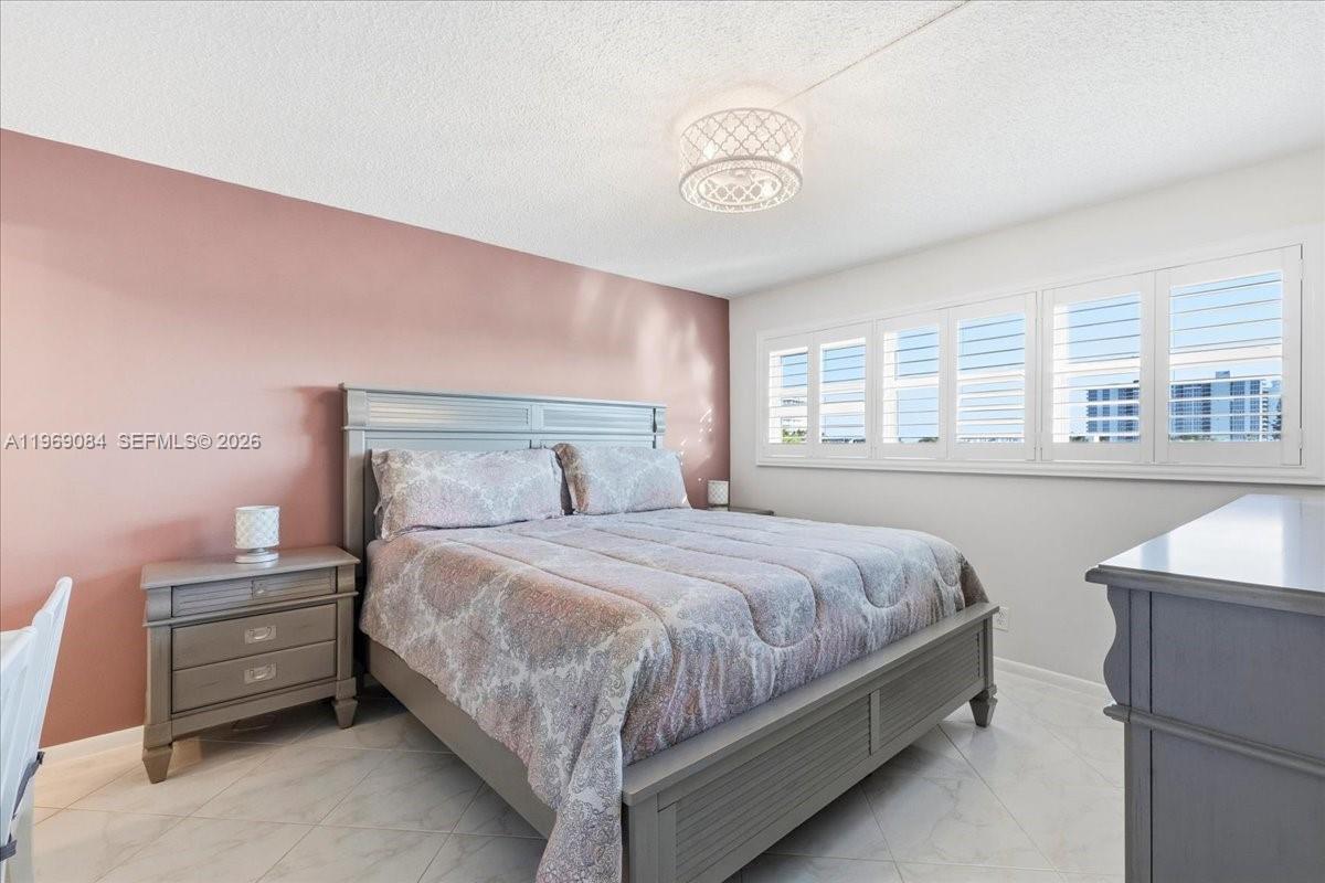 OCEANSIDE NORTH CONDO - Residential