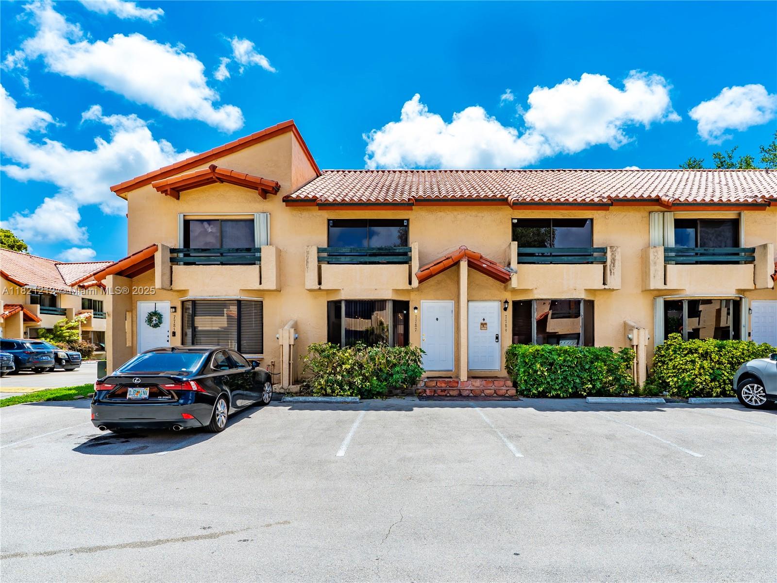 DADELAND COVE SEC 2 - Residential