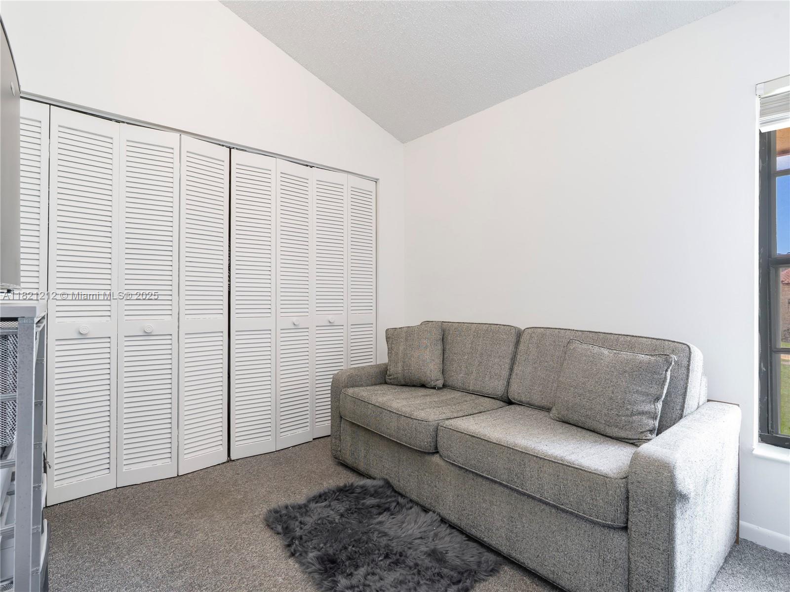 DADELAND COVE SEC 2 - Residential