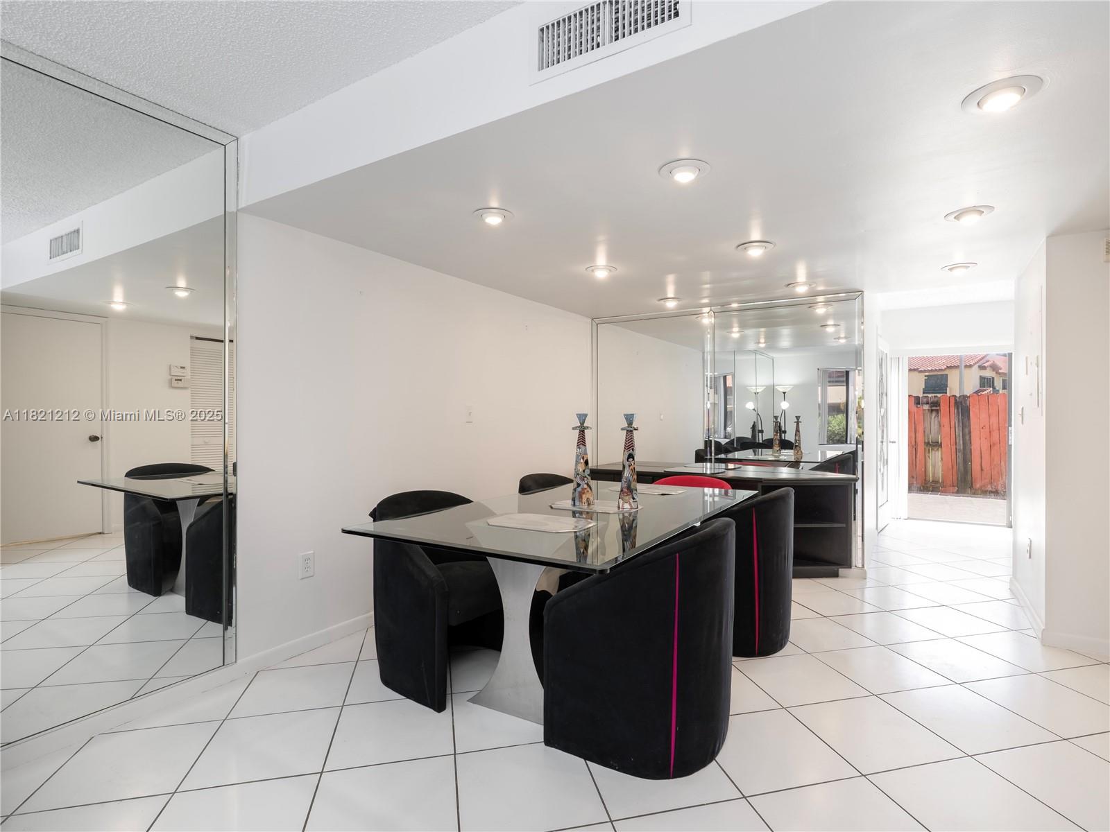 DADELAND COVE SEC 2 - Residential