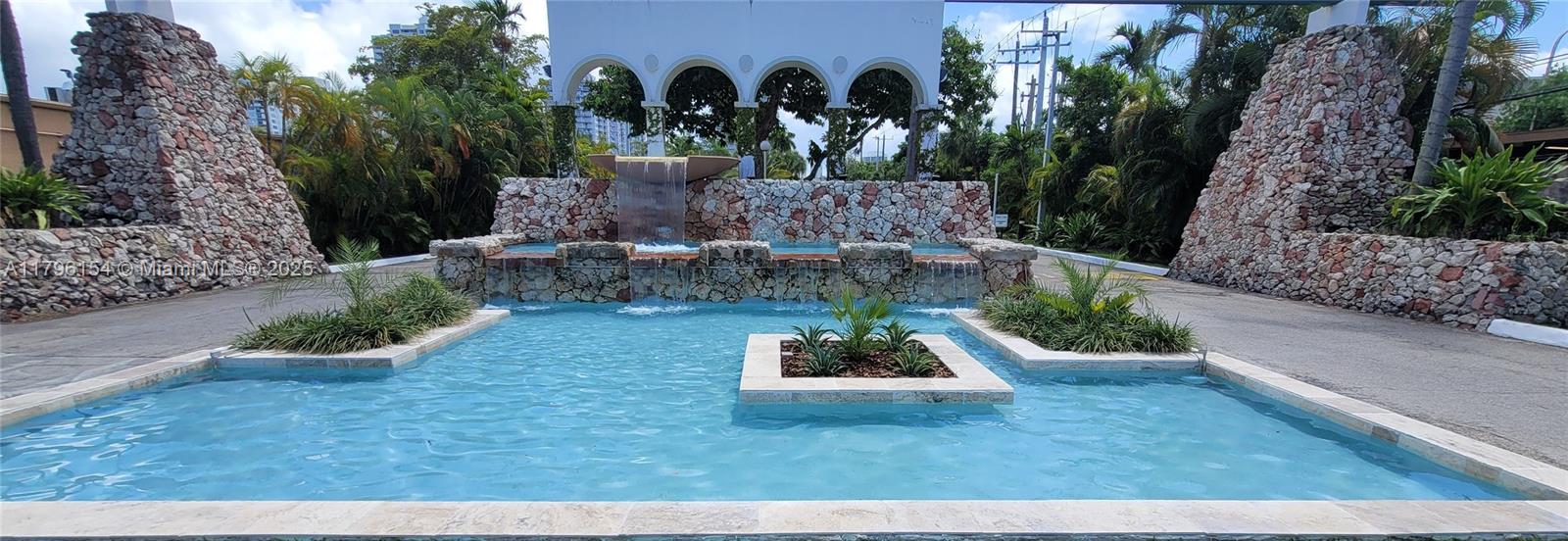 Rental Property at 18011 Biscayne Blvd 1001, Aventura, Miami-Dade County, Florida - Bedrooms: 2 
Bathrooms: 2  - $2,600 MO.