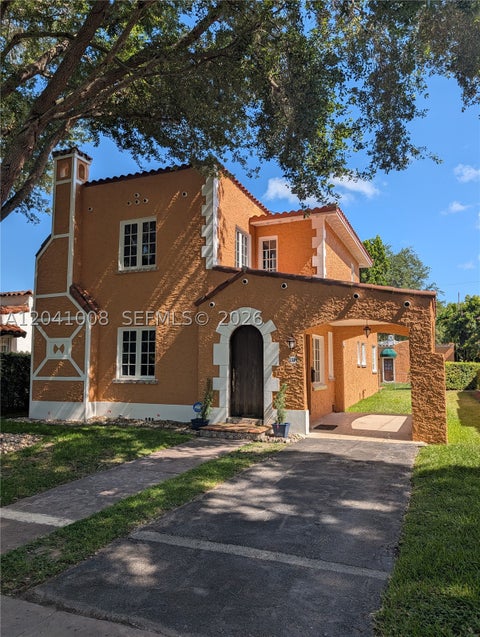 Photo of 1324 Sorolla Ave, Coral Gables, FL 33134 (MLS # A12041008)