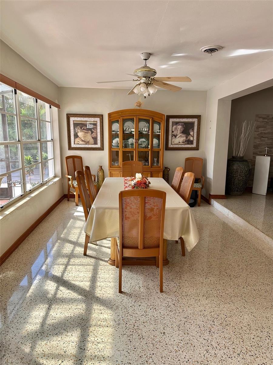 VENETIAN SEC KEYSTONE POI - Residential